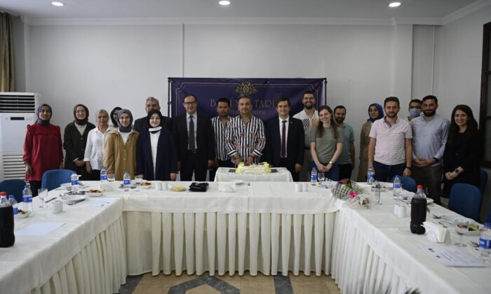 ‘BUGÜNÜN TARİHİ’ İSİMLİ DERS SONA ERDİ