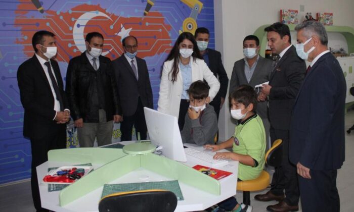 GSD ORTAOKULUNA KODLAMA ATÖLYESİ AÇILDI