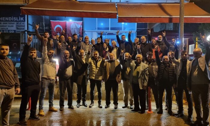 ESENKÖY’DE MHP’YE YOĞUN KATILIM