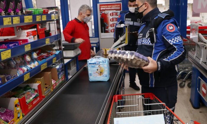 ZABITA EKİPLERİNDEN ETİKET DENETİMİ