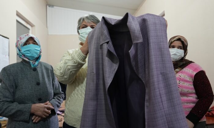 KURSLAR DEVAM EDİYOR