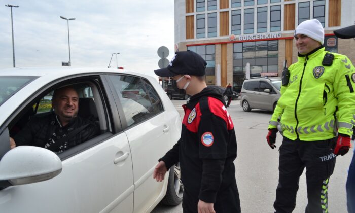 TEBESSÜM ETTİREN TRAFİK DENETİMİ