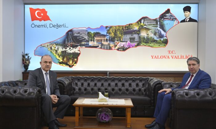 İLK ZİYARET VALİ MUAMMER EROL’A