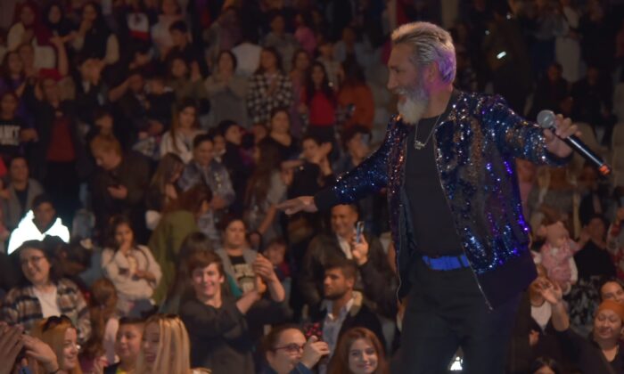 TARIK MENGÜÇ, YALOVA’YI COŞTURDU