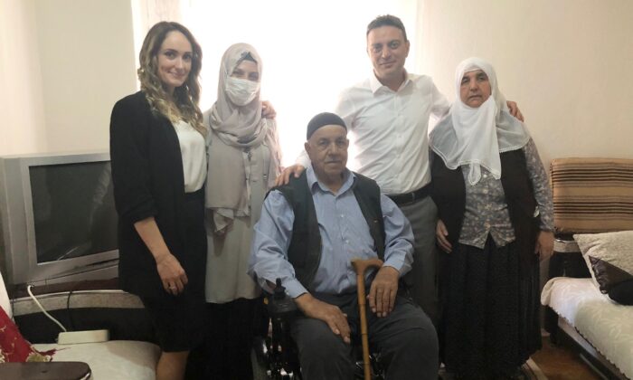 ZAHİR AMCANIN SEVİNCİNE ORTAK OLDULAR