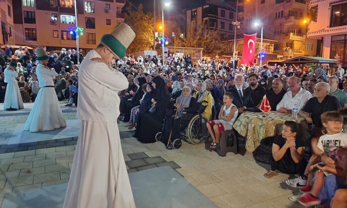ESENKÖY’DE SEMAZENLER SAHNE ALDI