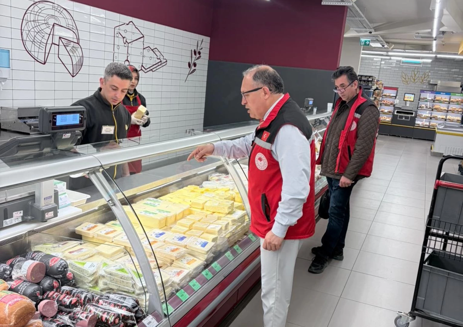 SÜT ÜRÜNLERİNE YÖNELİK DENETİMLER SÜRÜYOR