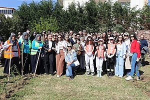 400 ÖĞRENCİDEN 400 FİDAN