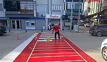 ÇINARCIK'TA YAYA GEÇİTLERİ BOYANDI