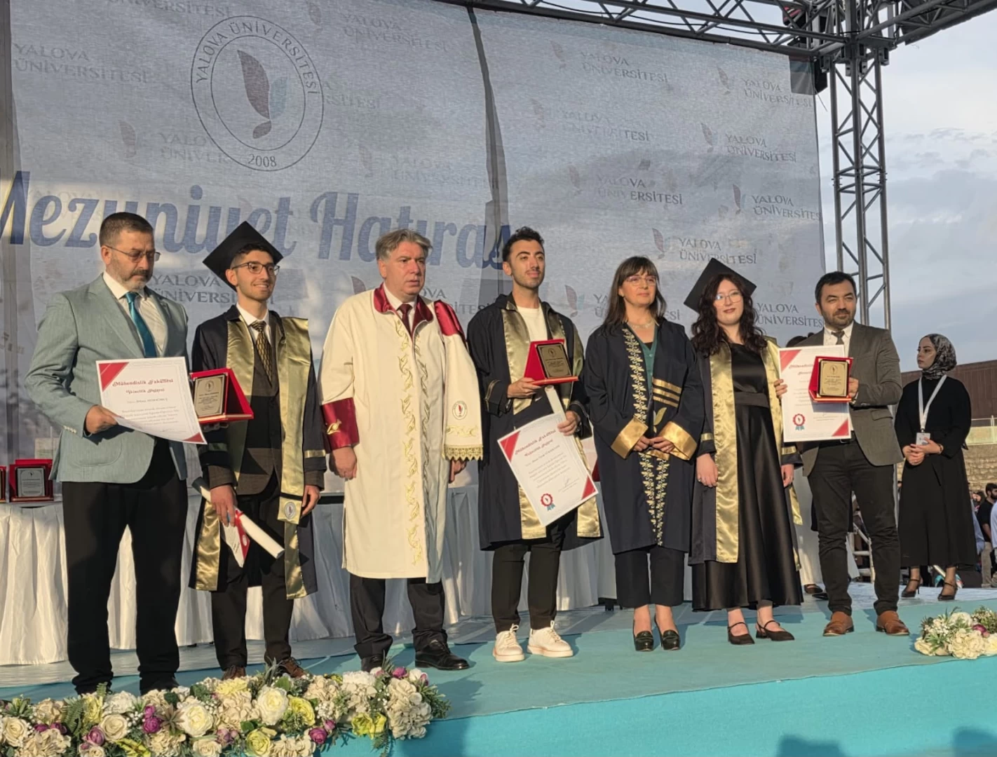YALOVA OSB’DE “52 HAFTA 52 OKUL” PROJESİNDE EĞİTİM YILININ SON ZİYARETİ GERÇEKLEŞTİRİLDİ