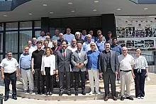 AK PARTİ MUHTARLARI DİNLEDİ