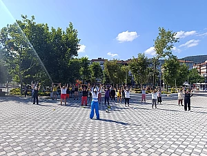 ÇINARCIK GÜNE SPORLA BAŞLIYOR