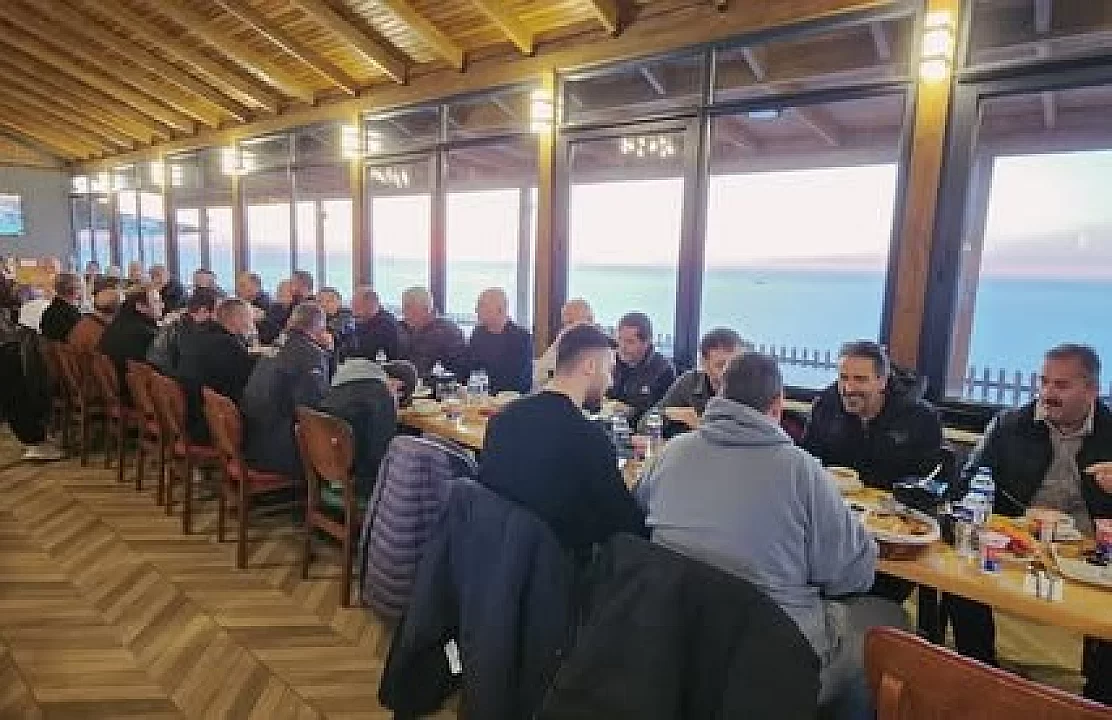 MHP'LİLER ESENKÖY'DE İFTAR SOFRASINDA BULUŞTU