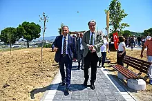 ÜNİVERSİTEDE YÜRÜYÜŞ YOLU