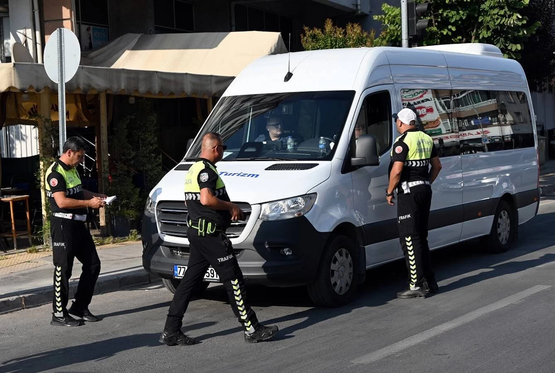 KORSAN SERVİSE GEÇİT YOK!