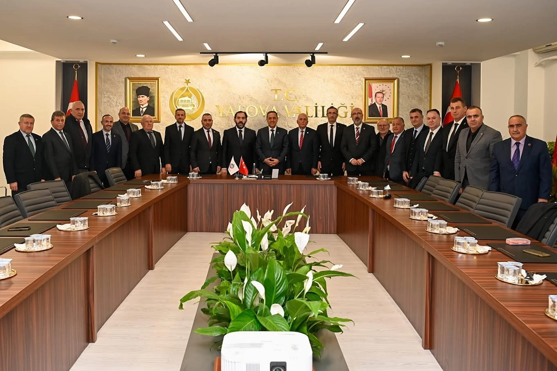 İL GENEL MECLİSİNDE CHP GRUBU DÜŞTÜ
