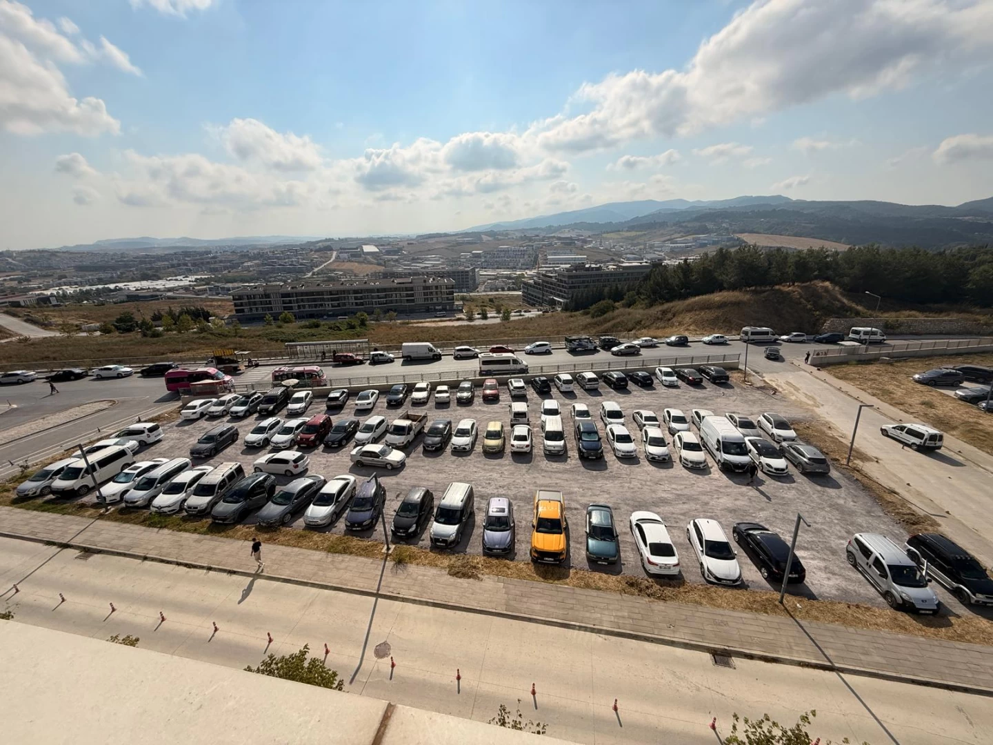 HASTANE OTOPARKI GENİŞLETİLDİ
