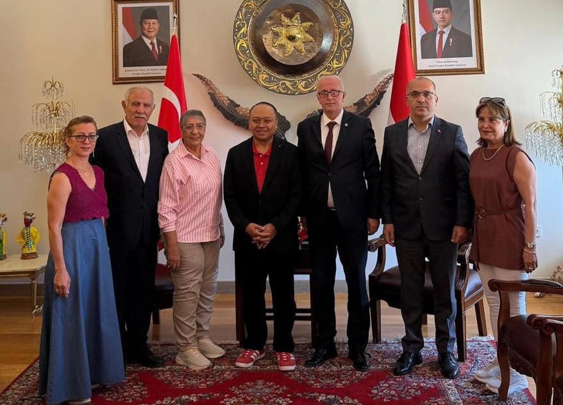 ENDONEZYA'NIN BAĞIMSIZLIK GÜNÜNÜ KUTLADILAR
