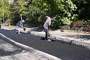 SUBAŞI'NA ASFALTLAMA YAPILIYOR