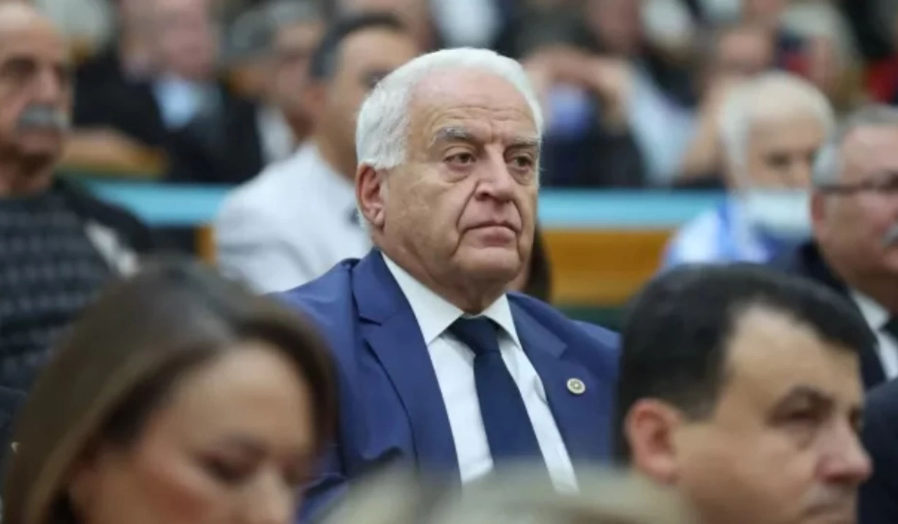 BECAN ‘BİZ BİZİ AĞIRLIYORUZ, KENDİ KENDİMİZE GEZİYORUZ’