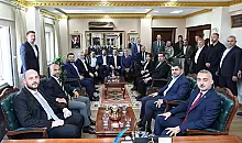AK PARTİ'DEN ARMUTLU ÇIKARMASI