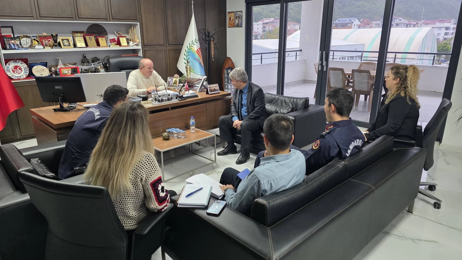 ESENKÖY'DE AFET SONRASI TOPLANTI