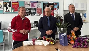 ALKIŞLARLA EMEKLİLİĞE UĞURLANDI