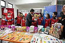 ÖĞRENCİLERDEN MAMA KUMBARASI