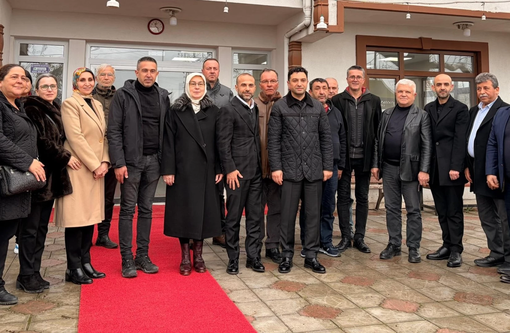 AK PARTİ'DEN BAYRAM TURU