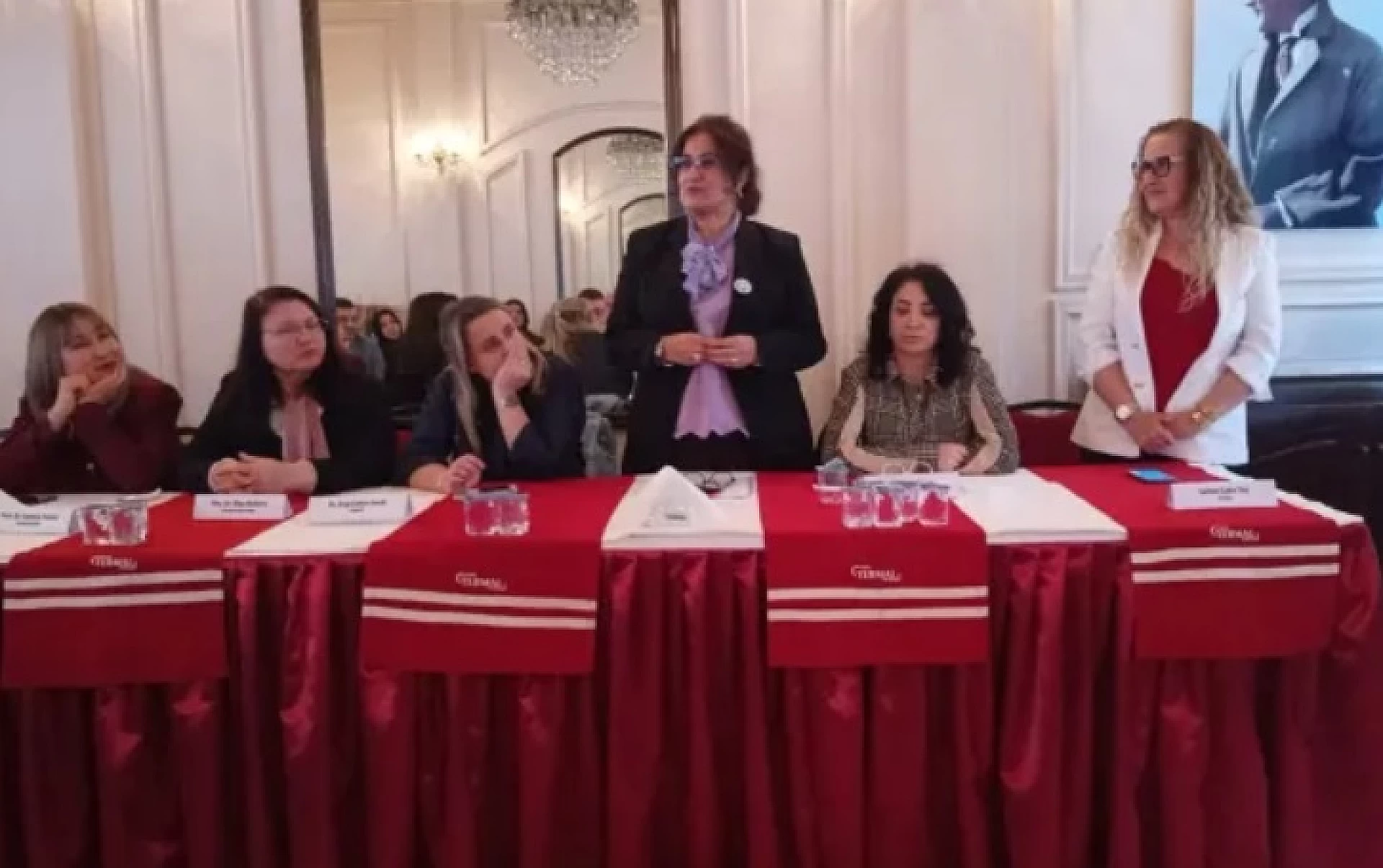 ‘KADININ COĞRAFYASI YOK’ PANELİ DÜZENLENDİ