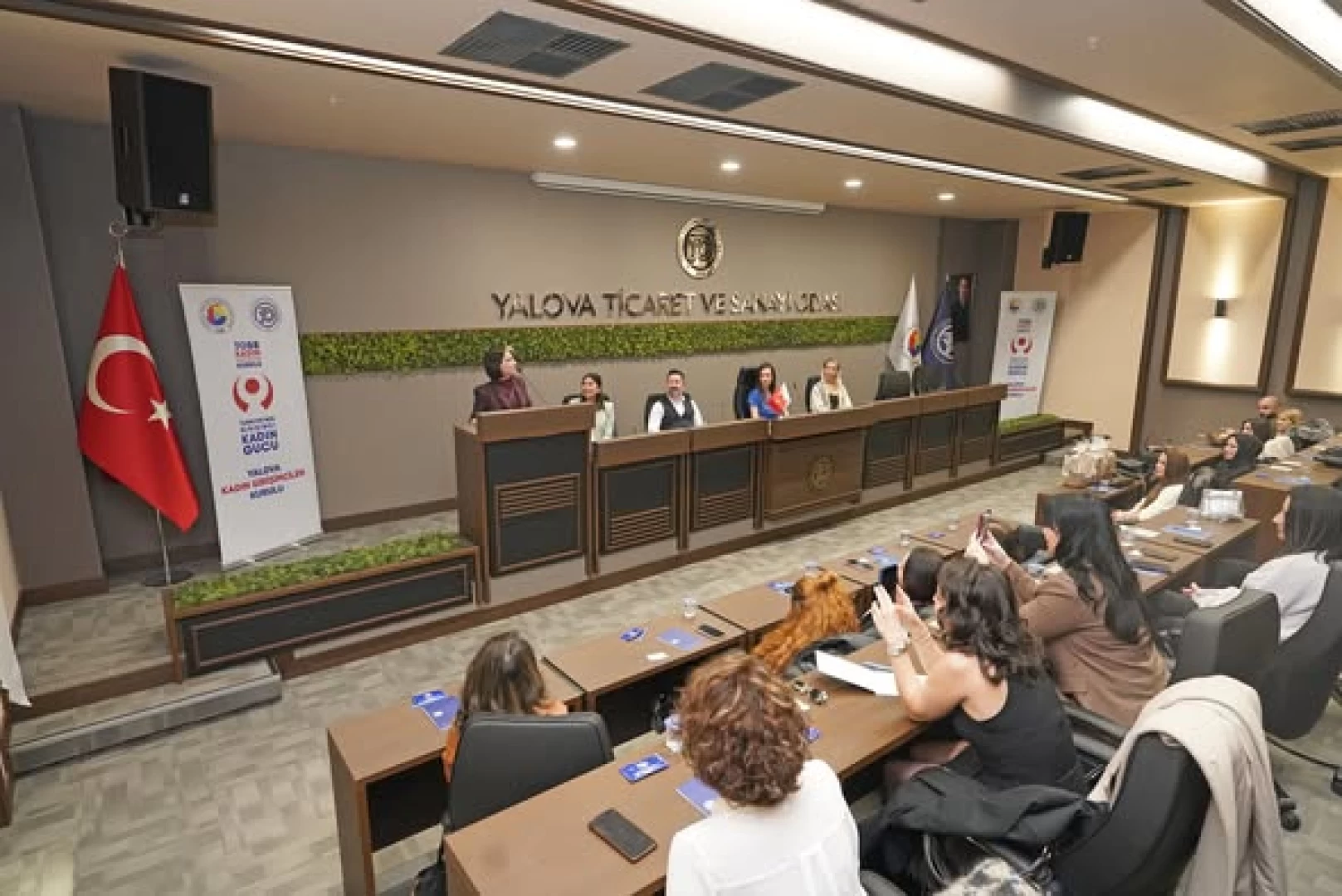 KADIN GİRİŞİMCİLERDEN SAĞLIK PANELİ