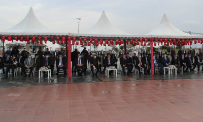 29 EKİM, TÖRENLE KUTLANDI