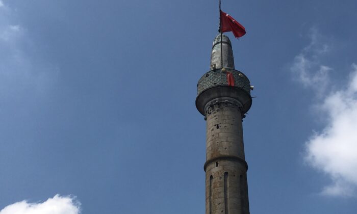 GÜNEYKÖY ESKİ CAMİİ