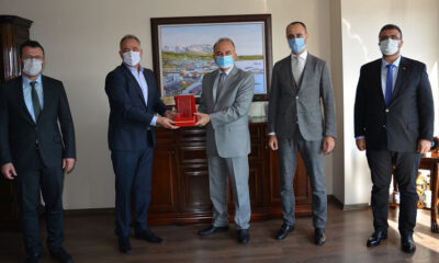 VALİ EROLDAN TEŞEKKÜR PLAKETİ