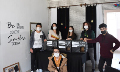 PATİ DOSTU ELLER, MİNİK CANLARA SAHİP ÇIKIYOR