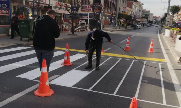 YAYA ÇİZGİLERİ ÇİZİLİYOR