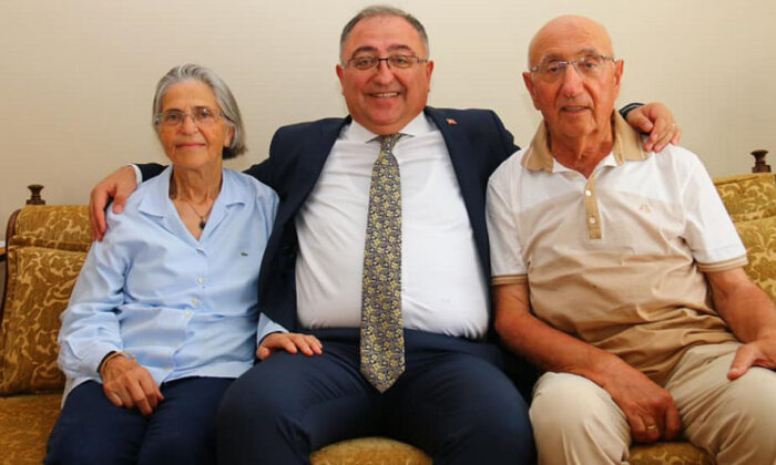 SALMAN’IN ANNE VE BABASI KORONAVİRÜSE YAKALANDI