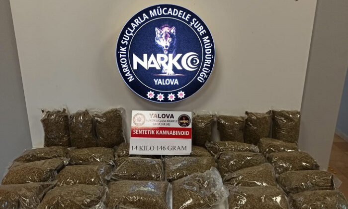 ZEHİR TACİRLERİNE DARBE: 27 PAKET UYUŞTURUCU ELE GEÇİRİLDİ