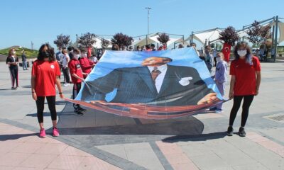 ATA’MIZI SAYGI VE ÖZLEMLE ANDIK