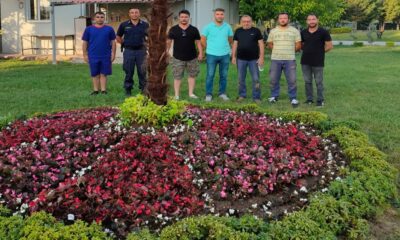 BAŞKAN ALTUN KENDİ ELLERİYLE ÇİÇEK DİKTİ