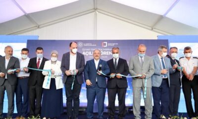 KURDELEYİ BAKAN VARANK KESTİ