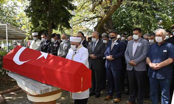 KIBRIS GAZİSİ SON YOLCULUĞUNA UĞURLANDI