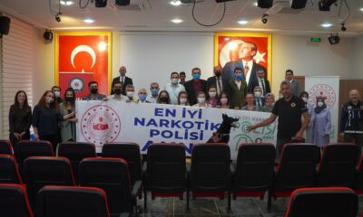 ÜNİVERSİTE PERSONELİNE ‘EN İYİ NARKOTİK POLİSİ ANNE’ EĞİTİMİ