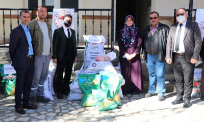 ÇİFTÇİLERE 2900 KİLO TOHUM DAĞITILDI