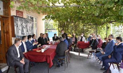 VALİ EROL, TOKMAK KÖYÜNE ÇIKARMA YAPTI