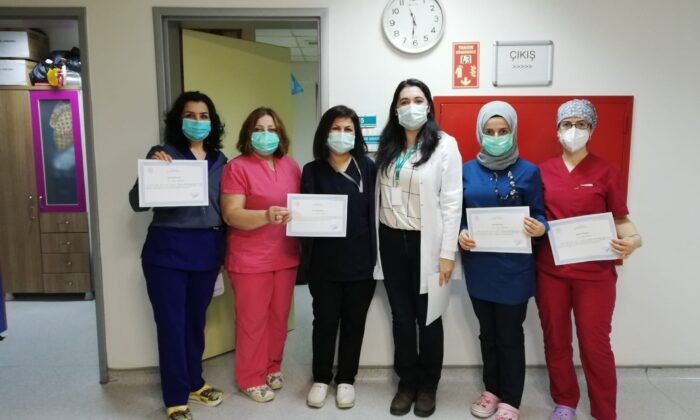 HEMŞİRELERE EMZİRME DANIŞMANLIĞI EĞİTİMİ