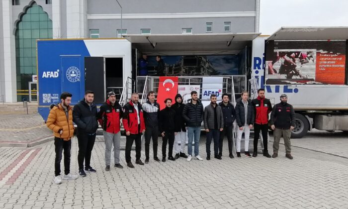 AFAD DEPREM SİMÜLASYON TIRINA YOĞUN İLGİ