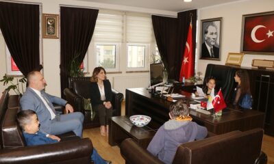 23 NİSAN’DA MAKAM KOLTUĞU ÇOCUKLARIN