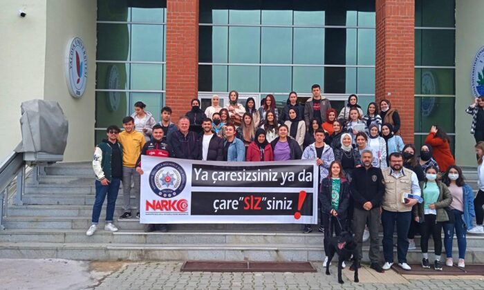 ÇINARCIK MYO’DA BAĞIMLILIKLA MÜCADELE EĞİTİMİ