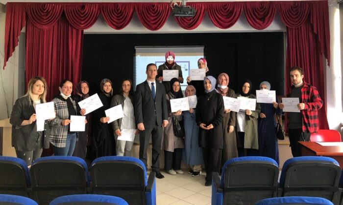 ‘İŞ KULÜBÜ’ EĞİTİMİ ALDILAR